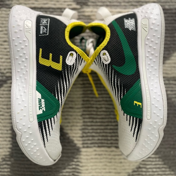 PG 4 Nike By You - Picture 2 of 5